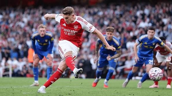 Arsenal vs Leeds United gallery image 2 showing London