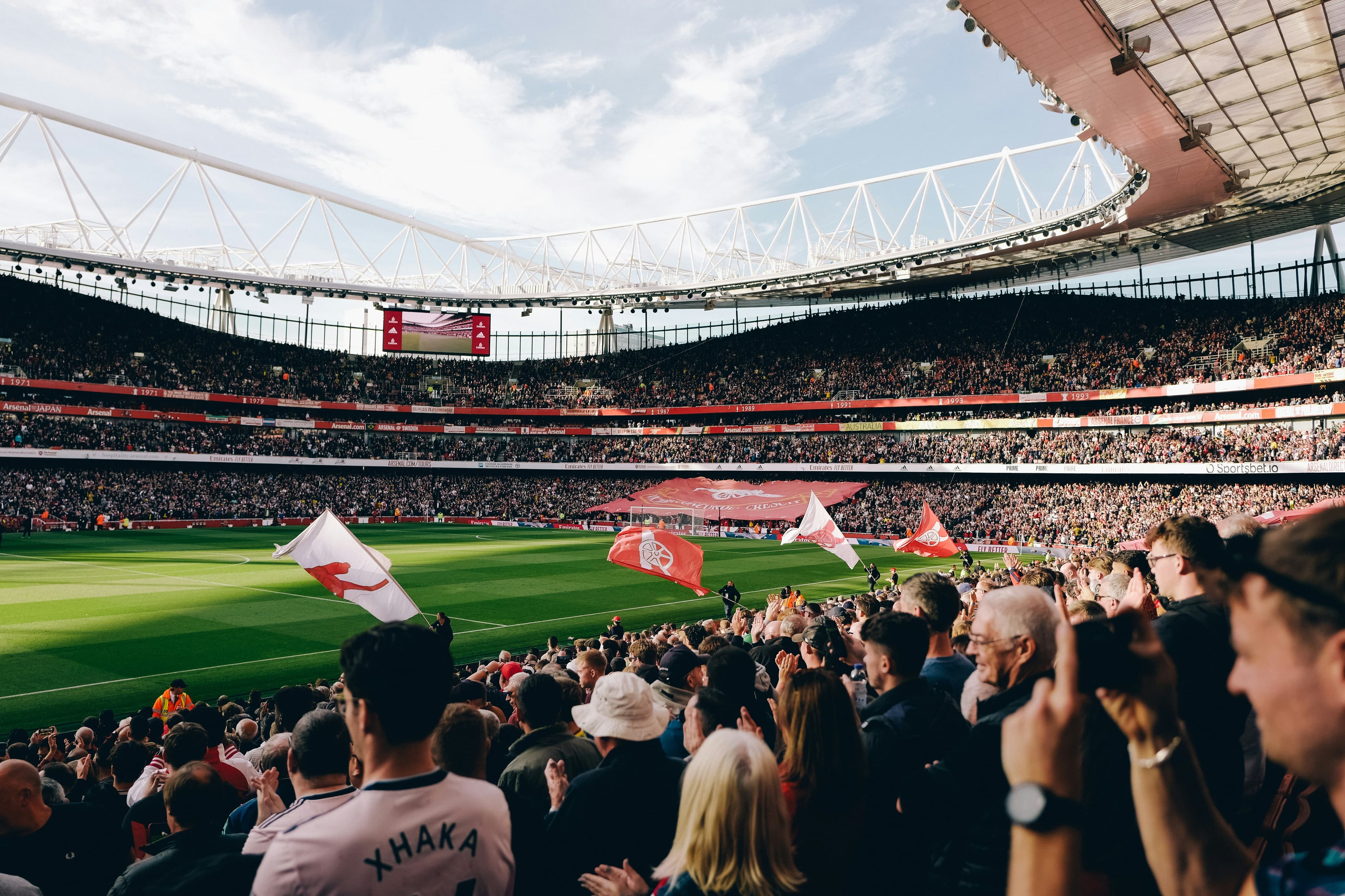 Arsenal vs Manchester City football travel experience in London, United Kingdom